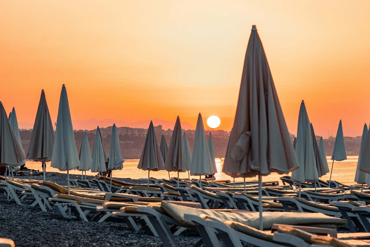 קסם קיץ באנטליה: חופשה מושלמת בלב הים התיכון